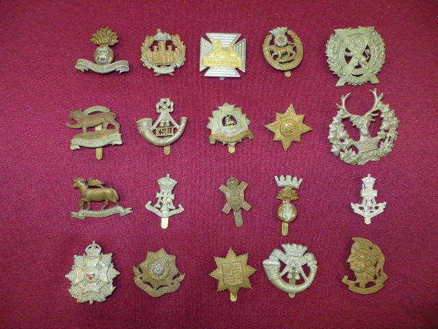 Selection of Infantry Cap Badges including bi-metal Royal Dublin Fus ... White metal London Scottish