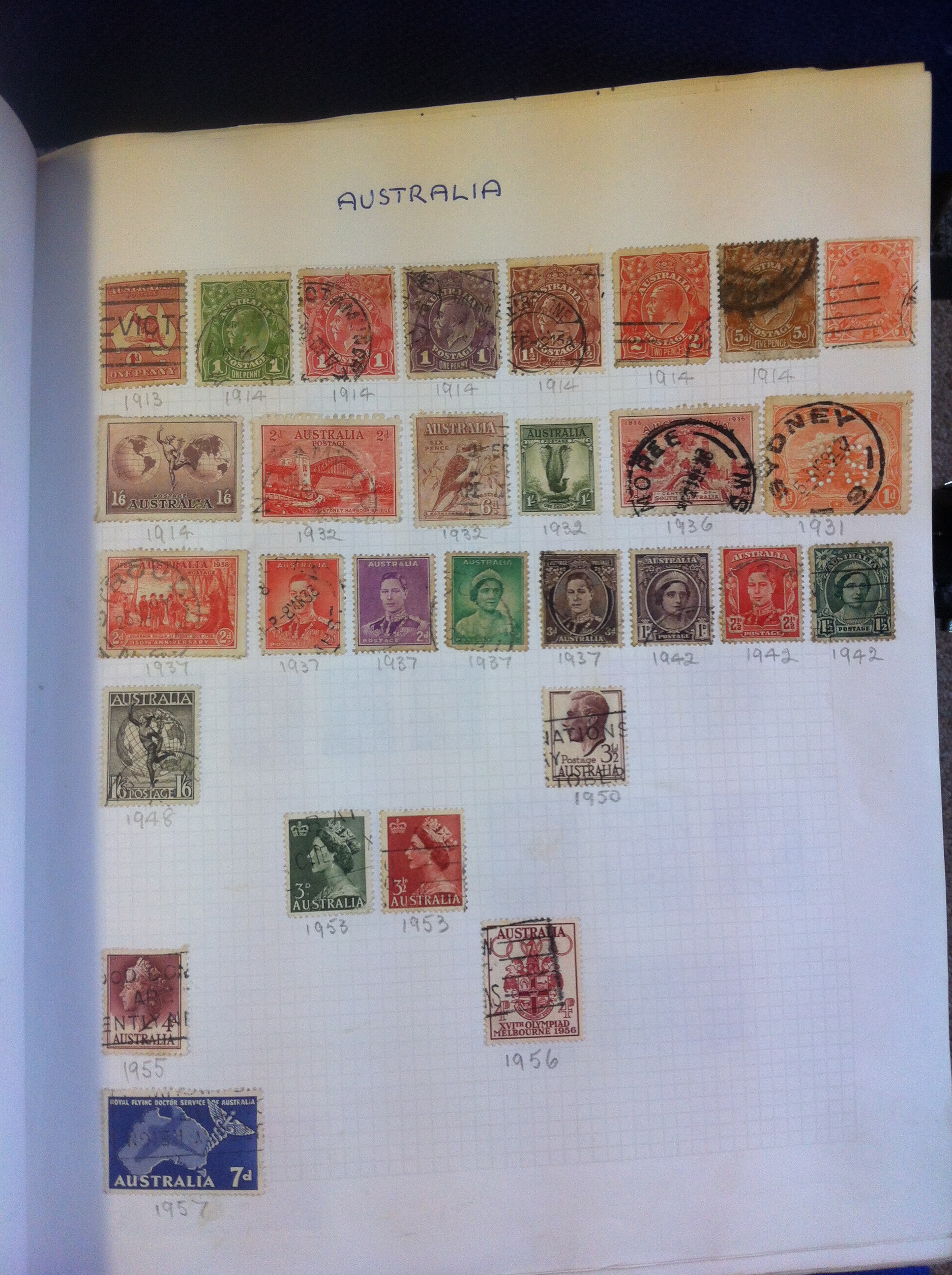 STAMPS : World Collection in 4 albums va - Image 4 of 4