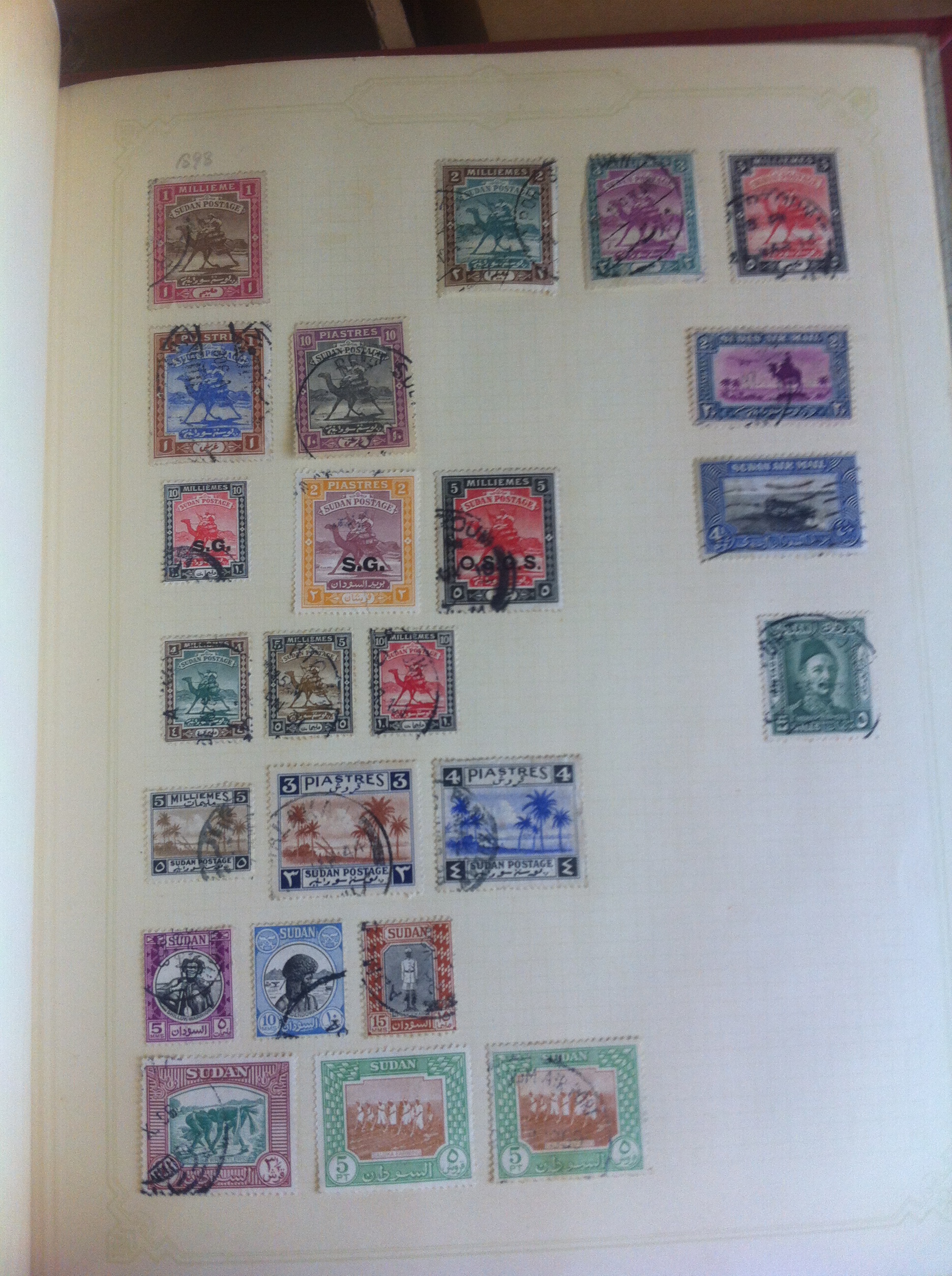 STAMPS : World collection in four albums, a stockbook & folder. - Image 5 of 8