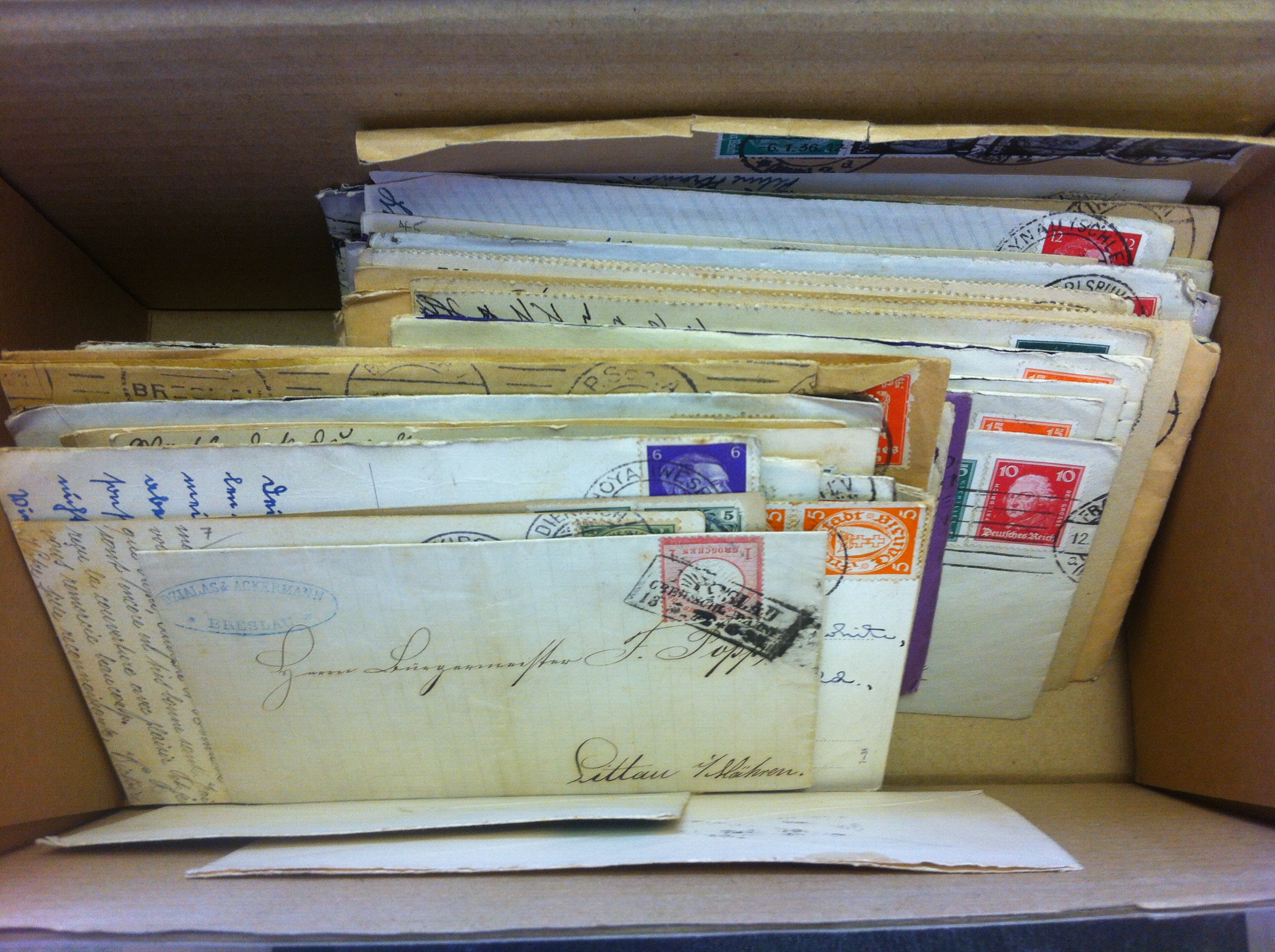 POSTAL HISTORY : GERMANY, 80+ covers & cards mostly pre WWII.