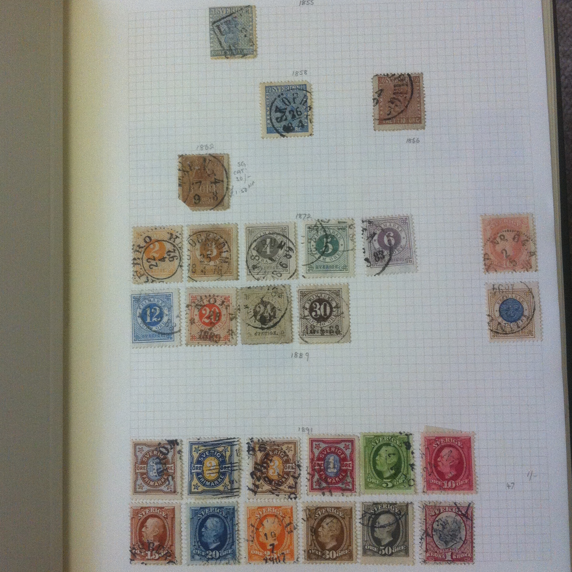 STAMPS :Mixed box of all world collections, sure to reward viewing. - Image 4 of 9