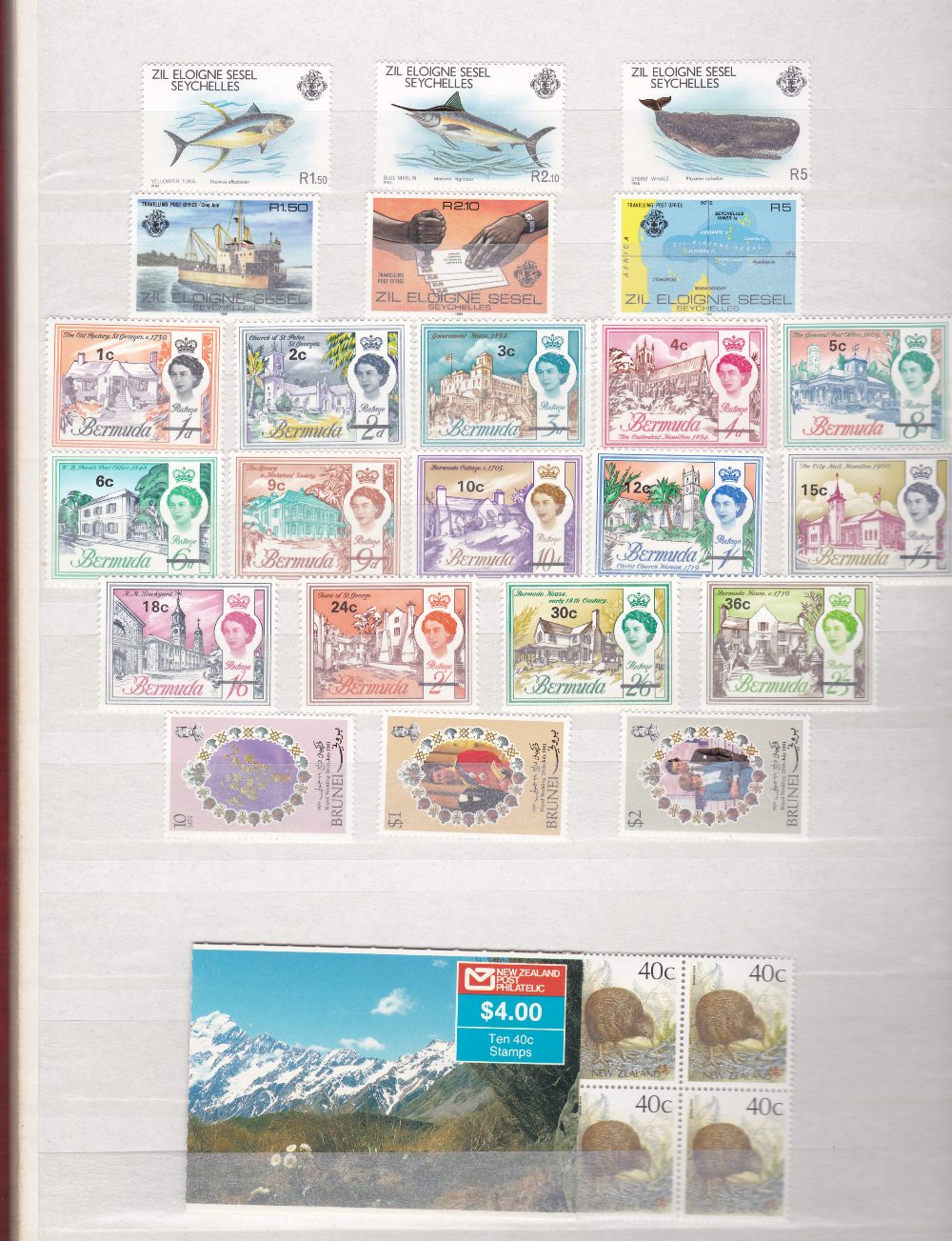 STAMPS : Commonwealth unmounted mint collection in red stock book, including Hong Kong, Singapore, - Image 3 of 4