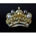 18ct Yellow Gold Diamond and Pearl BroochA multi coloured pearl brooch, enhancer pendantformed as