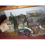 Large quantity of scientific laboratory instruments and equipment incl. flasks, test tubes,