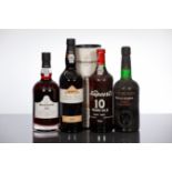 NIEPOORT'S 10 YEAR OLD TAWNY PORT
Bottled 1985. 750ml, no strength stated.
DOW'S MASTER BLEND L.B.V.