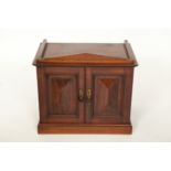 LATE VICTORIAN MAHOGANY TABLE COLLECTOR'