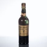 SANDEMAN 1963 VINTAGE PORT
Oporto, Portugal, bottled 1965. CONDITION REPORT: Label is loose and