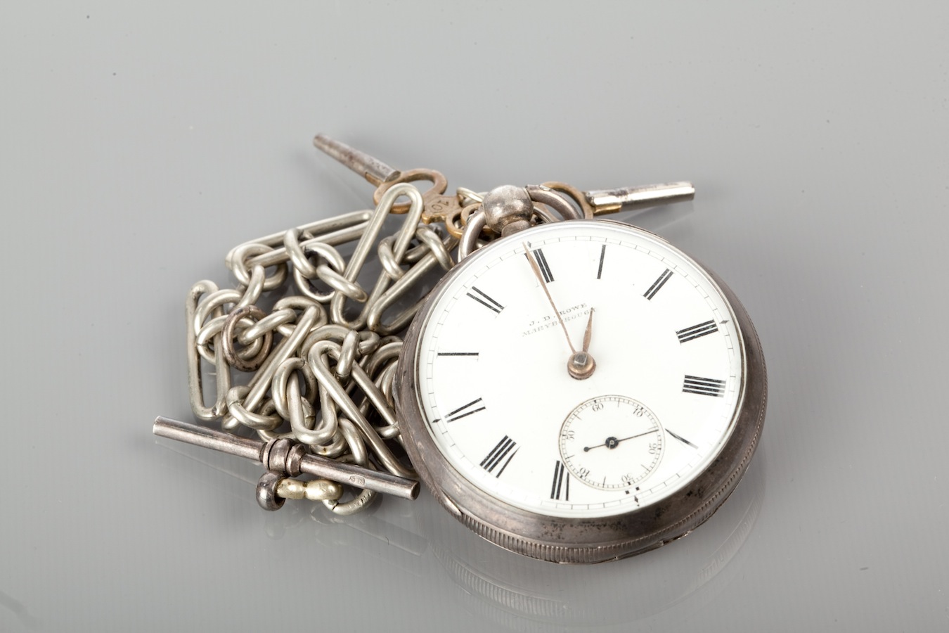 VICTORIAN SILVER OPEN FACED POCKET WATCH