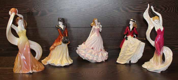 GOOD GROUP OF ROYAL WORCESTER FIGURES