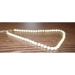 SINGLE STRING PEARL NECKALCE