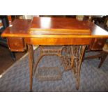 SINGER SEWING MACHINE TABLE