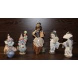 GOOD GROUP OF LLADRO FIGURES