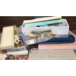 LARGE LOT OF COSTUME JEWELLERY
many items in boxes
(1 tray)