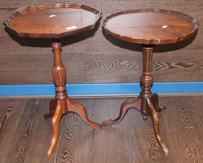 GROUP OF SMALL TRIPOD TABLES