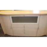 MID 20TH CENTURY SIDEBOARD