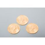 GROUP OF TWO ELIZABETH II YOUNG HEAD GOLD SOVEREIGNS dated 1958,