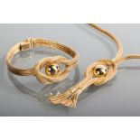 EIGHTEEN CARAT GOLD NECKLACE AND BRACELET SET
of woven and knotted design, marked 750,