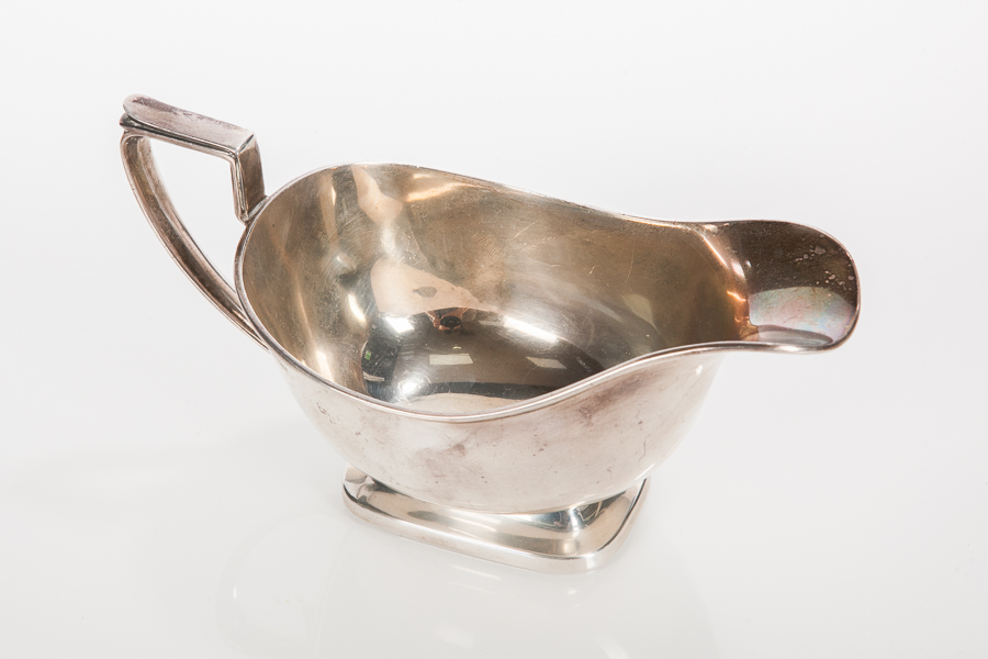 SILVER SAUCE BOAT
maker Henry Clifford Davis, Birmingham 1961, approximately 191g, 17.