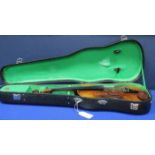 20TH CENTURY VIOLIN
in carry case,