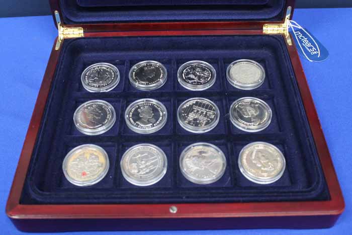MIXED COLLECTION OF ROYAL MINT SILVER PROOF COIN
in fitted case,