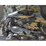 LOT OF LOOSE SILVER PLATED CUTLERY