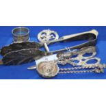 SELECTION OF SILVER AND SILVER PLATED ITEMS
including silver spoons, a plated Clan Colquhoun brooch,