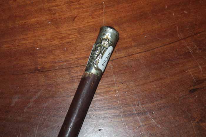 ARGYLL & SUTHERLAND HIGHLANDERS SWAGGER STICK
mounted in white metal, with insignia,