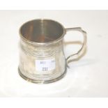 A SMALL GEORGE III SILVER TANKARD, LONDO