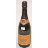 VEUVE CLICQUOT ROSE 1985,  1 bottle. (1)