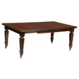 A FINE EDWARDIAN TELESCOPIC MAHOGANY DINING TABLE, with two spare leaves,