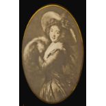 A PAIR OF OVAL PORTRAIT ENGRAVINGS,