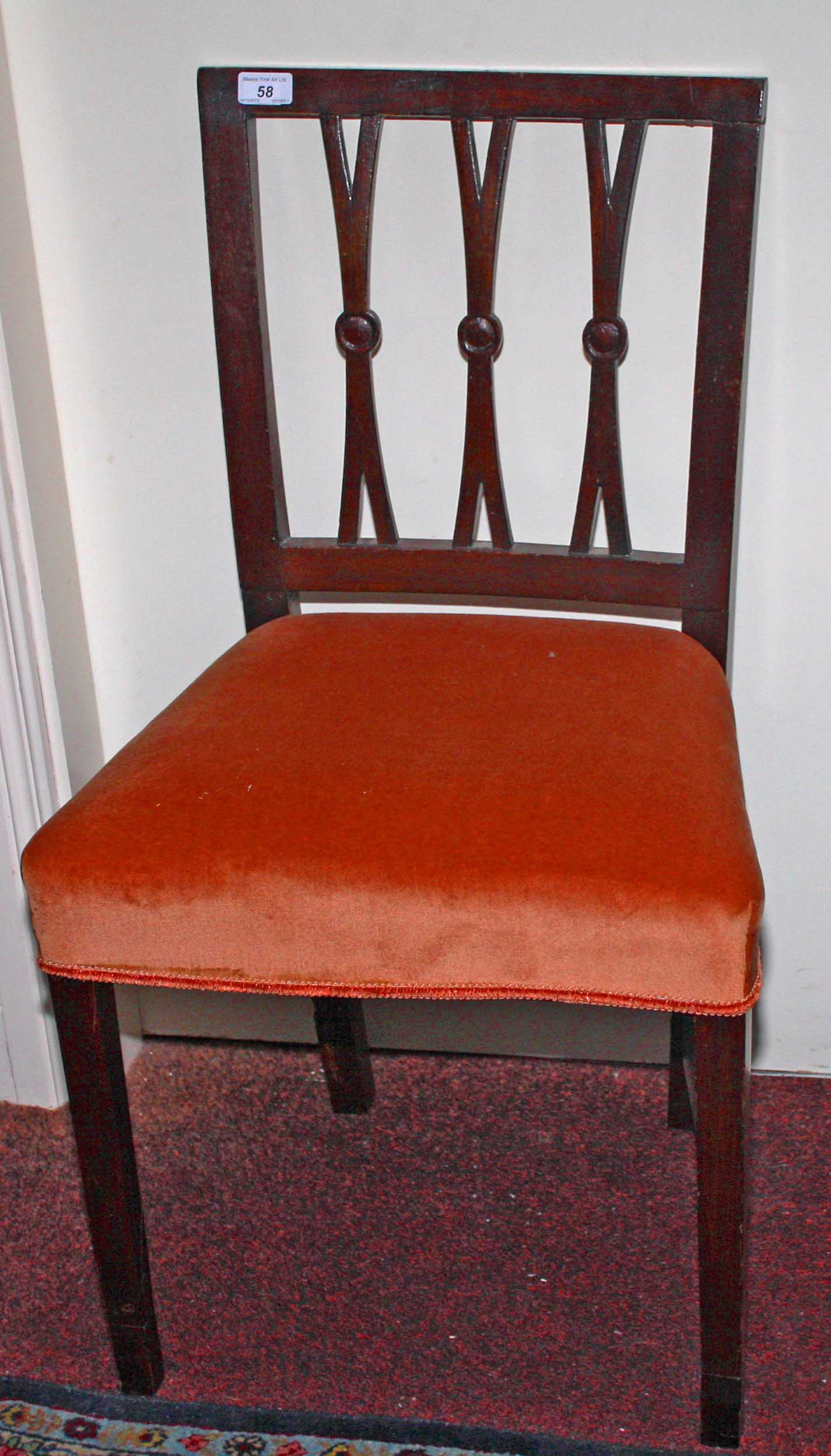 A MATCHED SET OF FIVE MAHOGANY DINING CHAIRS,