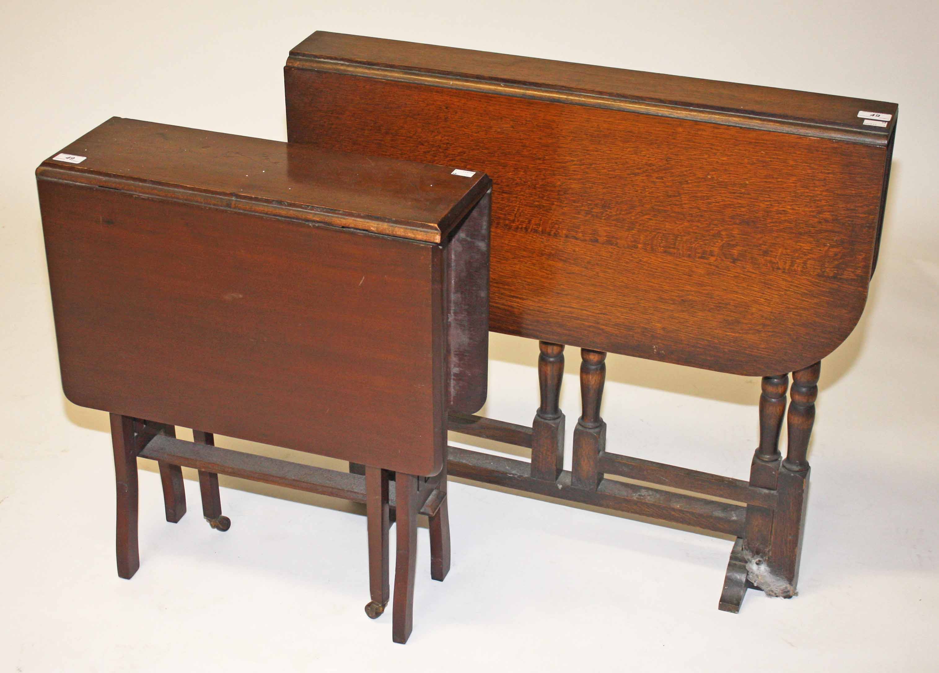 AN OAK DROP LEAF SUTHERLAND TABLE, 
early 20th century,