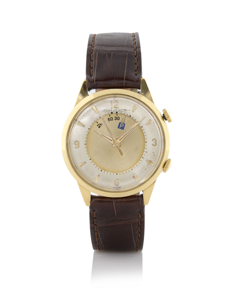 JAEGER LE COULTRE MEMOVOX ANNI '50. C. 18K yellow gold with two crowns. D. bicolor silvered and