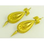 A PAIR OF VICTORIAN GILTMETAL PENDANT EARRINGS