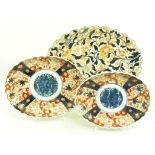 THREE JAPANESE IMARI OVAL DISHES, LATE 19TH/EARLY 20TH CENTURY