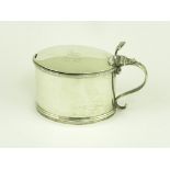 A GEORGE III SILVER OVAL MUSTARD POT, BLUE GLASS LINER, LONDON 1790, 3OZS