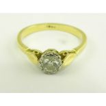 A DIAMOND SOLITAIRE RING IN GOLD, MARKED 18CT, 3.1G