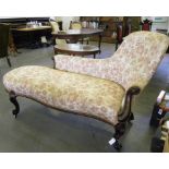 A VICTORIAN ROSEWOOD CHAISE LONGUE