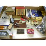 A COLLECTION OF HORNBY DUBLO AND OTHER CONTEMPORARY RAILWAY ACCESSORIES, SEVERAL BOXED