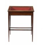 A MAHOGANY AND SATINWOOD BANDED DISPLAY TABLE, C1910 56cm h; 38 x 53.5cm ++In good condition