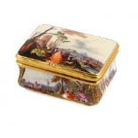 A MEISSEN GOLD MOUNTED SNUFF BOX, C1750 the lid, sides, base and underside of the lid painted with