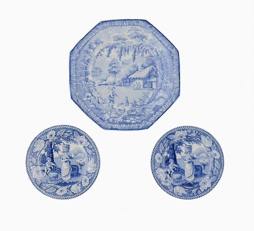 A PAIR OF DIXON, AUSTIN & CO SUNDERLAND BLUE PRINTED EARTHENWARE MILKMAID PATTERN TOY PLATES AND A