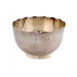 AN ELIZABETH II BOWL 15cm diam, maker SC, Sheffield 1979, 13ozs ++Single minor dent, otherwise