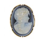 A CAMEO GLASS BROOCH-PENDANT, 20TH C 9ct gold mount ++In fine condition