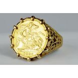 GOLD COIN.  HALF SOVEREIGN 1896, SET IN A 9CT GOLD RING, 9.2G