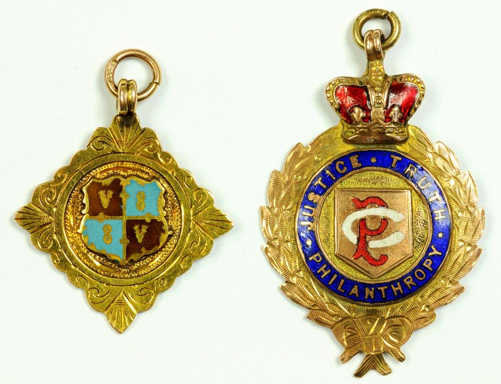 TWO 9CT GOLD AND ENAMEL WATCH FOB SHIELDS, 9.8G