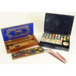 A VICTORIAN MAHOGANY ARTIST'S BOX BY WINSOR AND NEWTON LTD, CONTAINING WATERCOLOUR CAKES, MAKER'S