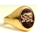A 9CT GOLD SIGNET RING, 10.6G