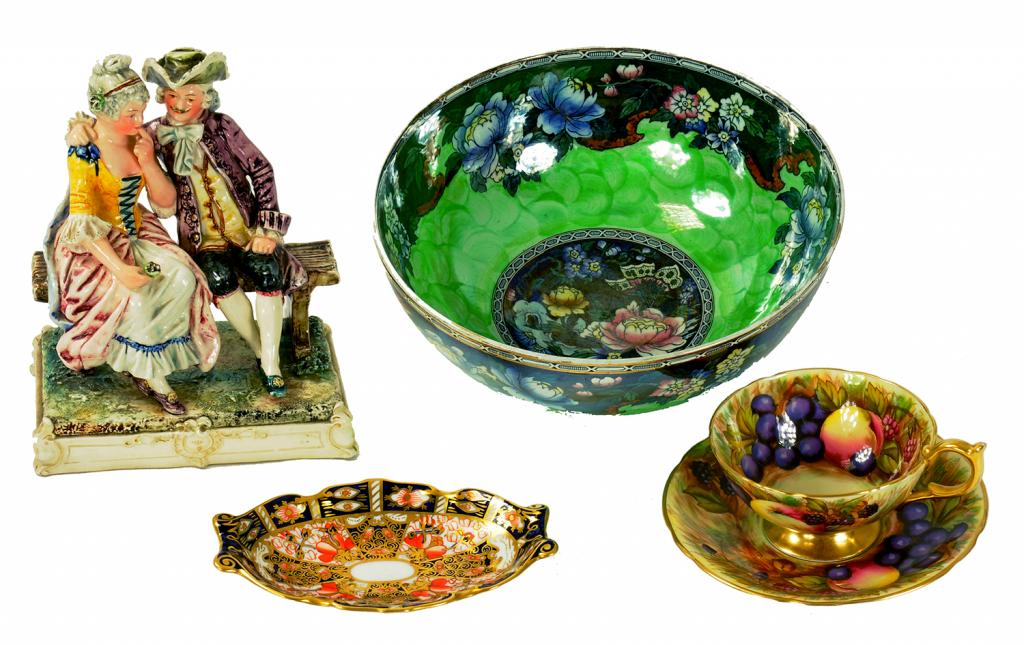 A MALING LUSTRE BOWL, A ROYAL CROWN DERBY WITCHES PATTERN SWEETMEAT DISH, AN ANYSLEY CUP AND